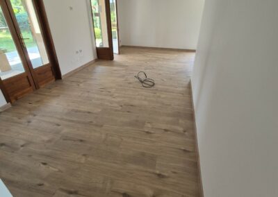 4/5 - Pose d'un parquet flottant à Châtillon-sur-Chalaronne